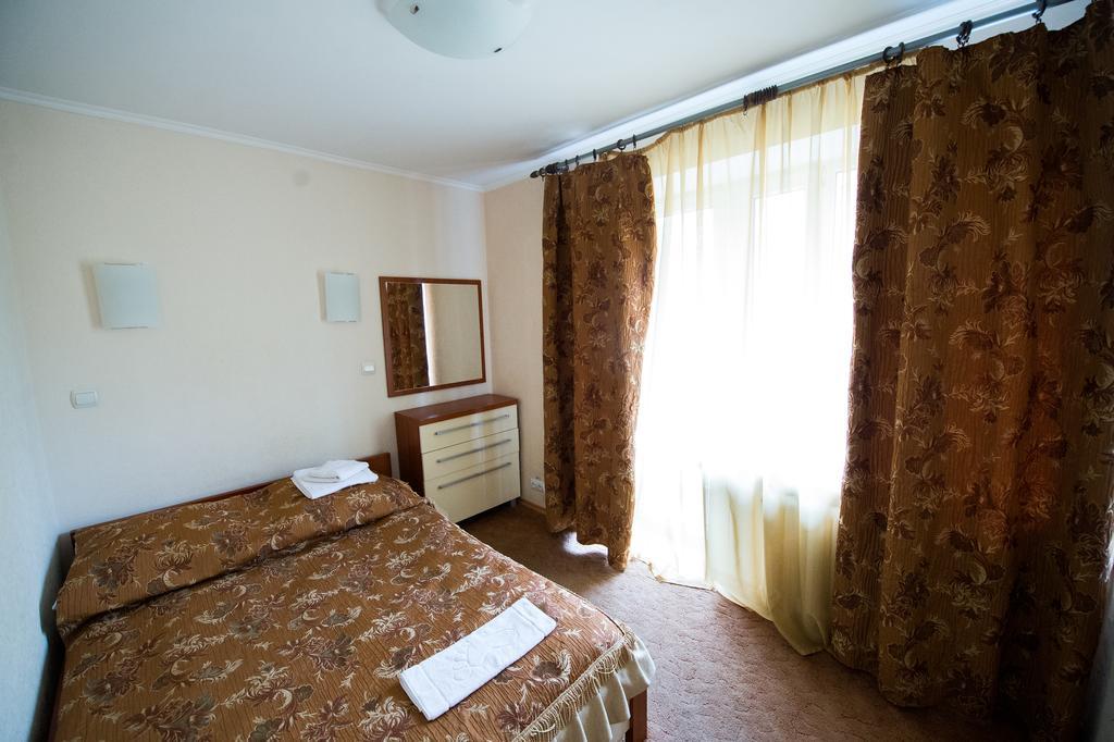 Predslava Hotel Kijów Pokój zdjęcie