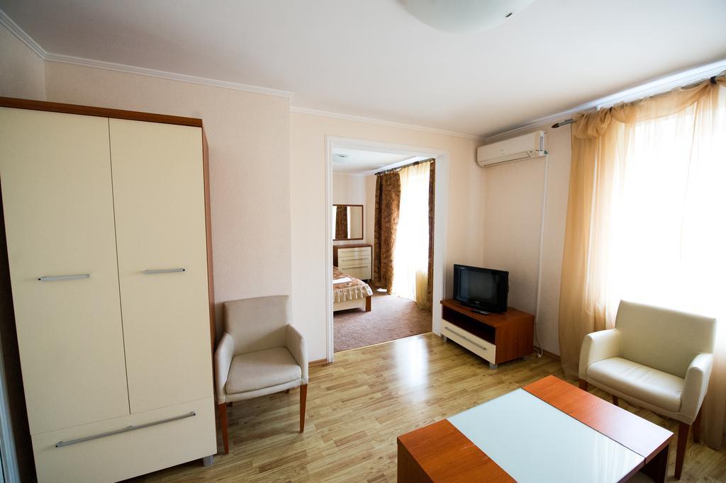 Predslava Hotel Kijów Pokój zdjęcie