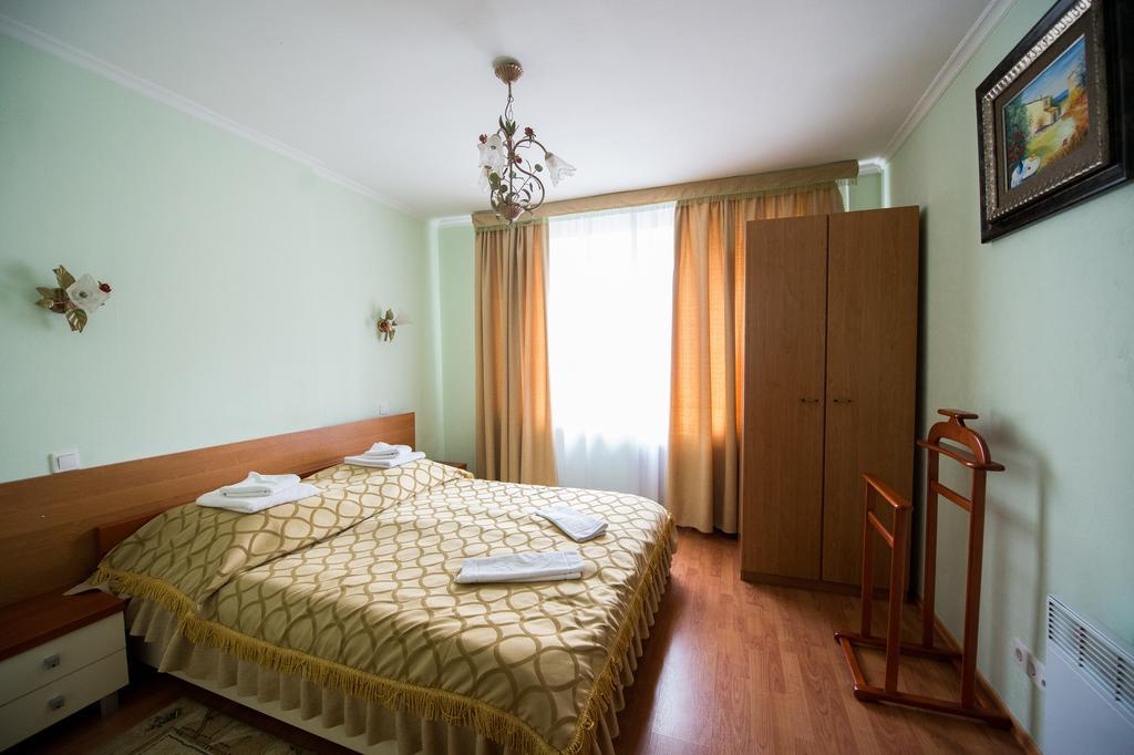 Predslava Hotel Kijów Pokój zdjęcie